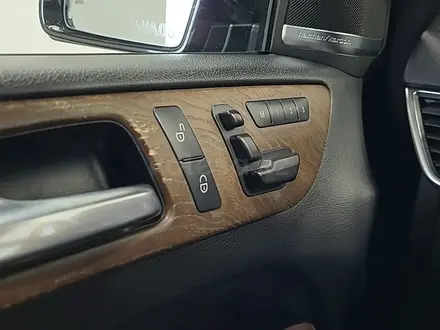 Mercedes-Benz GL 500 2013 года за 16 990 000 тг. в Алматы – фото 28
