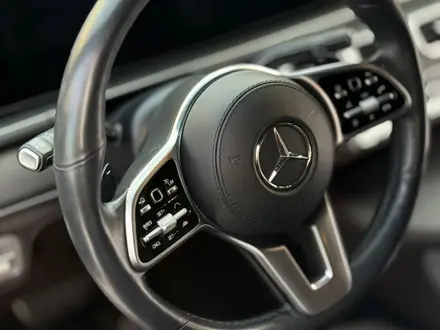 Mercedes-Benz GLS 450 2022 года за 49 000 000 тг. в Алматы – фото 16