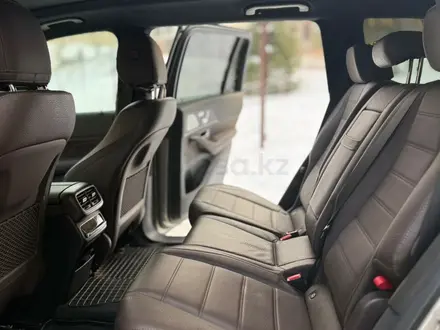 Mercedes-Benz GLS 450 2022 года за 49 000 000 тг. в Алматы – фото 20
