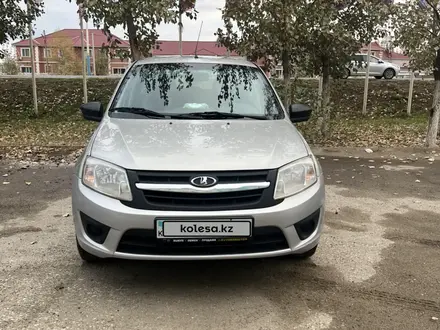 ВАЗ (Lada) Granta 2190 2017 года за 3 100 000 тг. в Актобе – фото 2