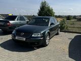 Volkswagen Passat 2004 года за 1 700 000 тг. в Актау