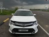 Toyota Camry 2015 года за 10 700 000 тг. в Шымкент