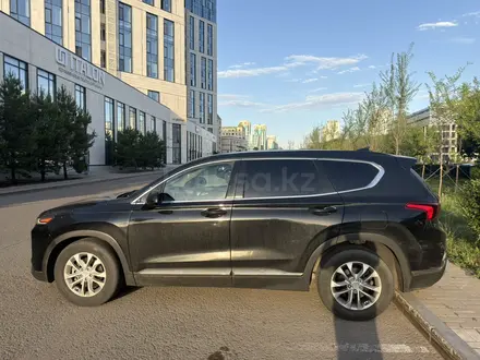 Hyundai Santa Fe 2018 года за 11 200 000 тг. в Астана – фото 9