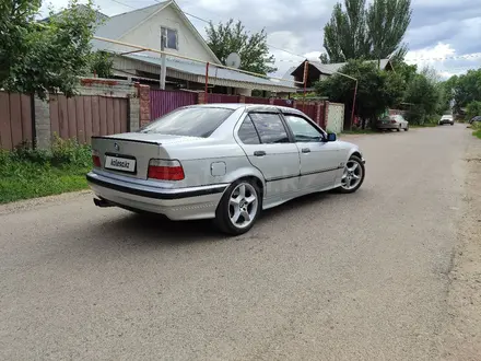 BMW 325 1995 года за 2 900 000 тг. в Алматы – фото 3