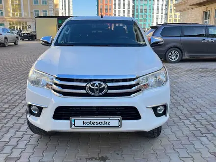 Toyota Hilux 2017 года за 15 500 000 тг. в Актау