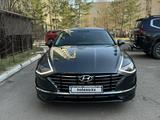 Hyundai Sonata 2022 года за 13 700 000 тг. в Астана – фото 4