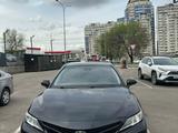 Toyota Camry 2020 года за 10 500 000 тг. в Алматы