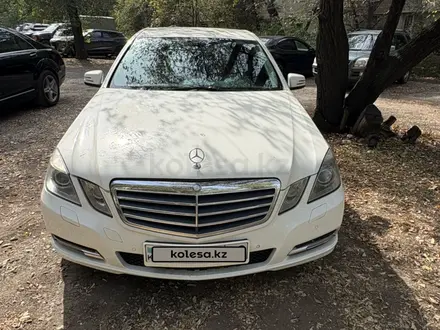 Mercedes-Benz E 200 2012 года за 7 000 000 тг. в Алматы – фото 2