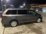 Toyota Sienna 2011 годаfor9 300 000 тг. в Актау – фото 2