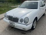 Mercedes-Benz E 320 2000 года за 3 800 000 тг. в Актобе