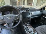 Toyota Camry 2017 года за 13 200 000 тг. в Шымкент – фото 4