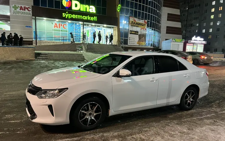 Toyota Camry 2015 годаүшін11 500 000 тг. в Актобе