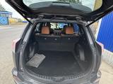Toyota RAV4 2016 года за 12 300 000 тг. в Атырау – фото 4
