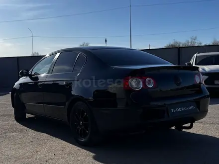 Volkswagen Passat 2009 года за 3 600 000 тг. в Костанай – фото 15