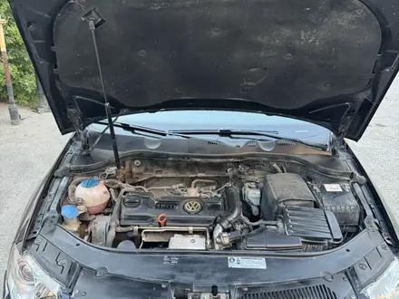 Volkswagen Passat 2009 года за 3 600 000 тг. в Костанай – фото 2