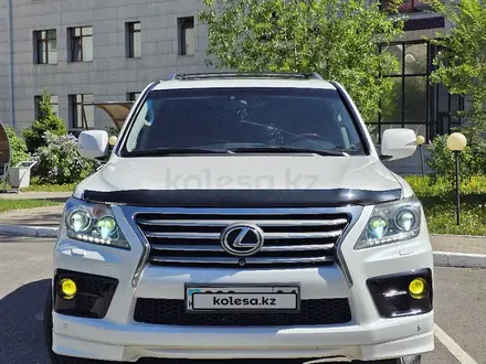 Lexus LX 570 2015 года за 27 000 000 тг. в Астана – фото 2