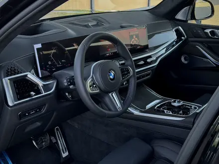 BMW X7 M60i 2026 года за 113 201 000 тг. в Усть-Каменогорск – фото 12