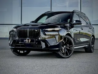 BMW X7 M60i