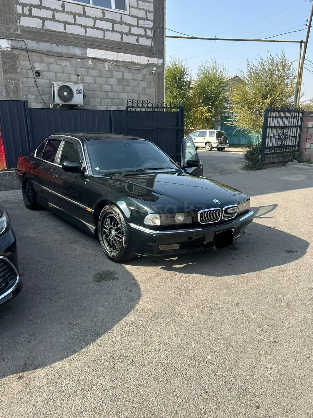 BMW 7 Series, 1995
