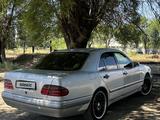 Mercedes-Benz E 230 1997 годаүшін2 400 000 тг. в Алматы