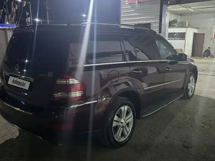 Mercedes-Benz GL 500 2008 годаүшін8 800 000 тг. в Атырау – фото 5