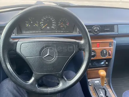 Mercedes-Benz E 300 1991 года за 1 650 000 тг. в Алматы – фото 10