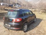 Volkswagen Tiguan 2011 года за 5 000 000 тг. в Алматы – фото 4