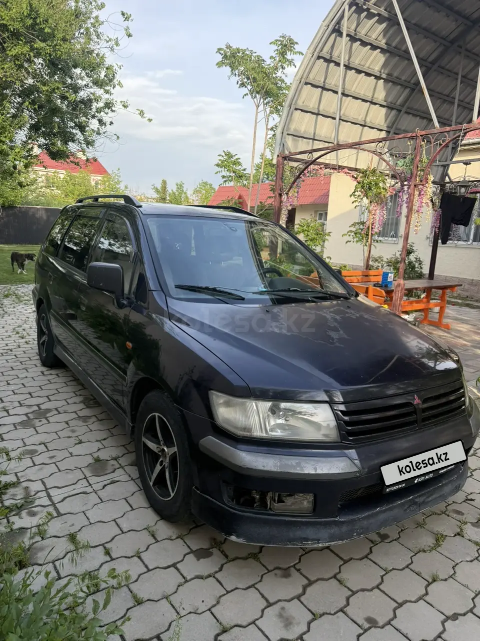 Mitsubishi Space Wagon, 1998