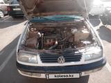 Volkswagen Passat 1993 годаүшін800 000 тг. в Астана – фото 2