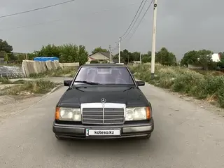Mercedes-Benz E 280