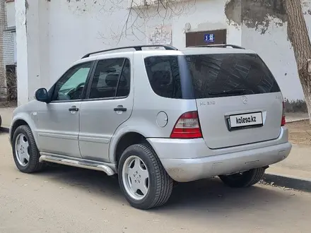 Mercedes-Benz ML 270 2001 года за 4 000 000 тг. в Караганда – фото 2