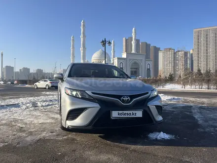 Toyota Camry 2019 года за 13 000 000 тг. в Астана – фото 18