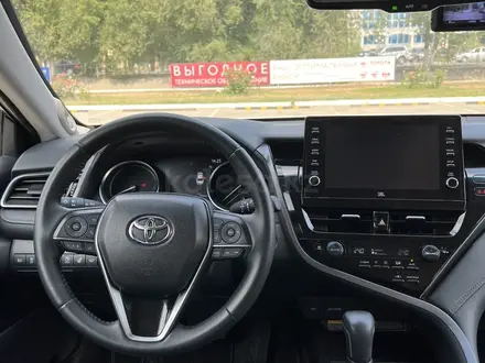 Toyota Camry 2021 года за 18 000 000 тг. в Актобе – фото 6