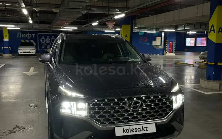 Hyundai Santa Fe 2021 годаүшін16 200 000 тг. в Шымкент