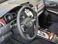 Toyota Camry 2012 года за 8 790 000 тг. в Актобе – фото 11