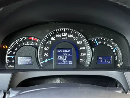 Toyota Camry 2012 года за 8 790 000 тг. в Актобе – фото 19