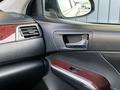 Toyota Camry 2012 года за 8 790 000 тг. в Актобе – фото 5