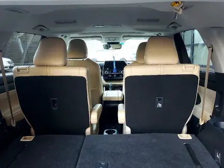 Toyota Highlander 2023 года за 27 000 000 тг. в Алматы – фото 12