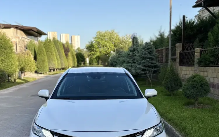 Toyota Camry 2020 годаfor15 000 000 тг. в Шымкент