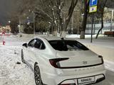 Hyundai Sonata 2022 годаүшін11 000 000 тг. в Астана – фото 4