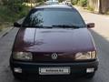 Volkswagen Passat 1993 годаfor1 550 000 тг. в Шымкент