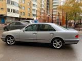 Mercedes-Benz E 240 1999 года за 3 870 000 тг. в Астана – фото 3