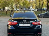 Toyota Camry 2019 года за 11 500 000 тг. в Алматы