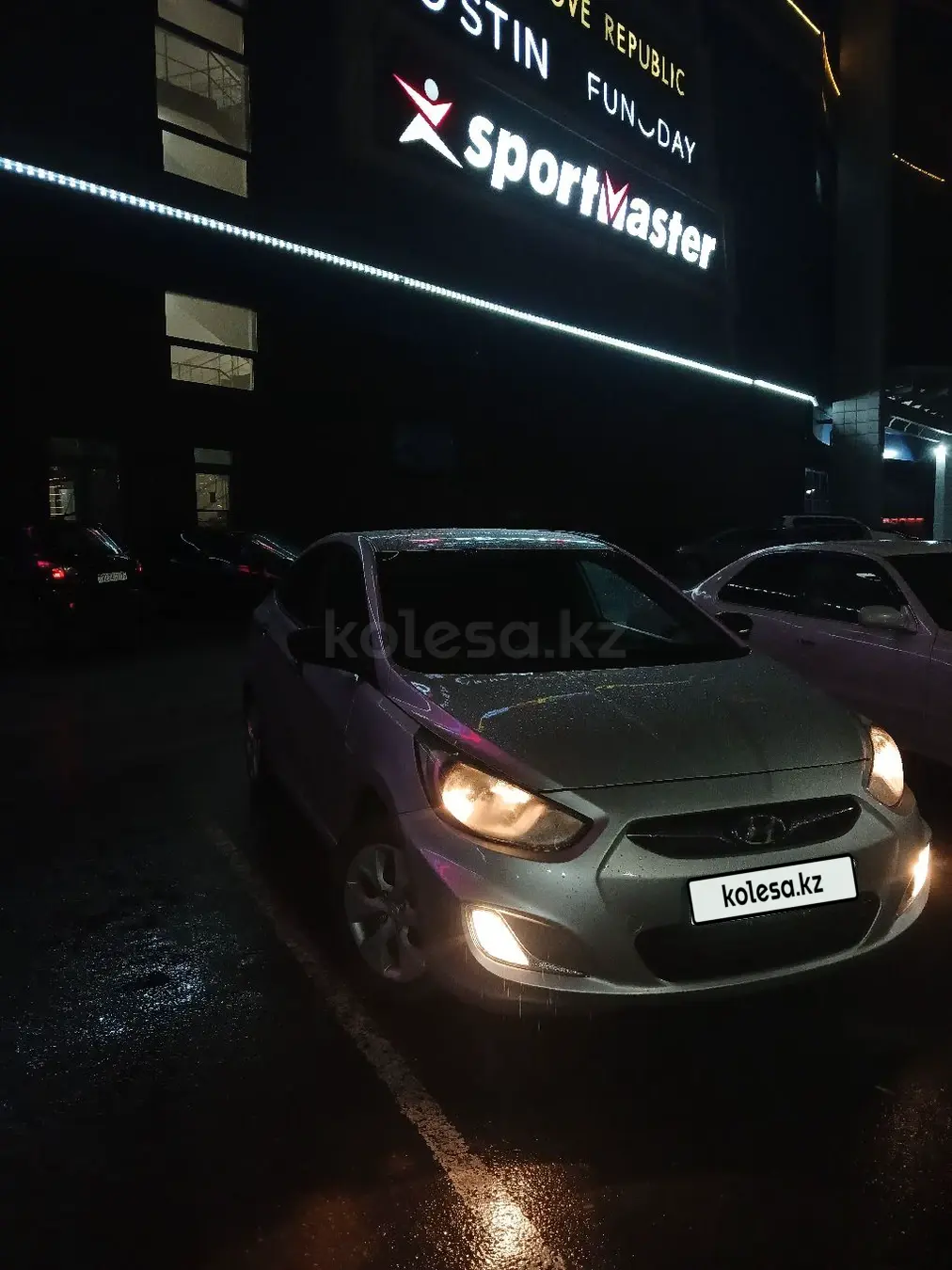 Hyundai Accent, 2012