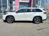 Toyota Highlander 2017 года за 18 990 000 тг. в Усть-Каменогорск – фото 3
