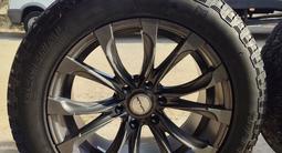 Диски с Шинами 275/55/R20 A/T за 380 000 тг. в Актау