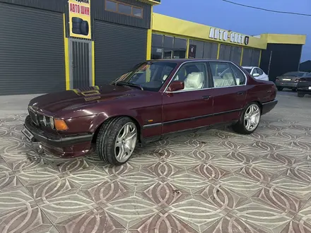 BMW 730 1992 года за 2 000 000 тг. в Шымкент