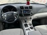 Toyota Highlander 2013 годаүшін8 500 000 тг. в Актау – фото 5