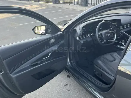 Hyundai Elantra 2024 года за 8 300 000 тг. в Алматы – фото 13