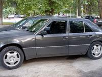 Mercedes-Benz E 230 1990 годаүшін1 100 000 тг. в Шымкент